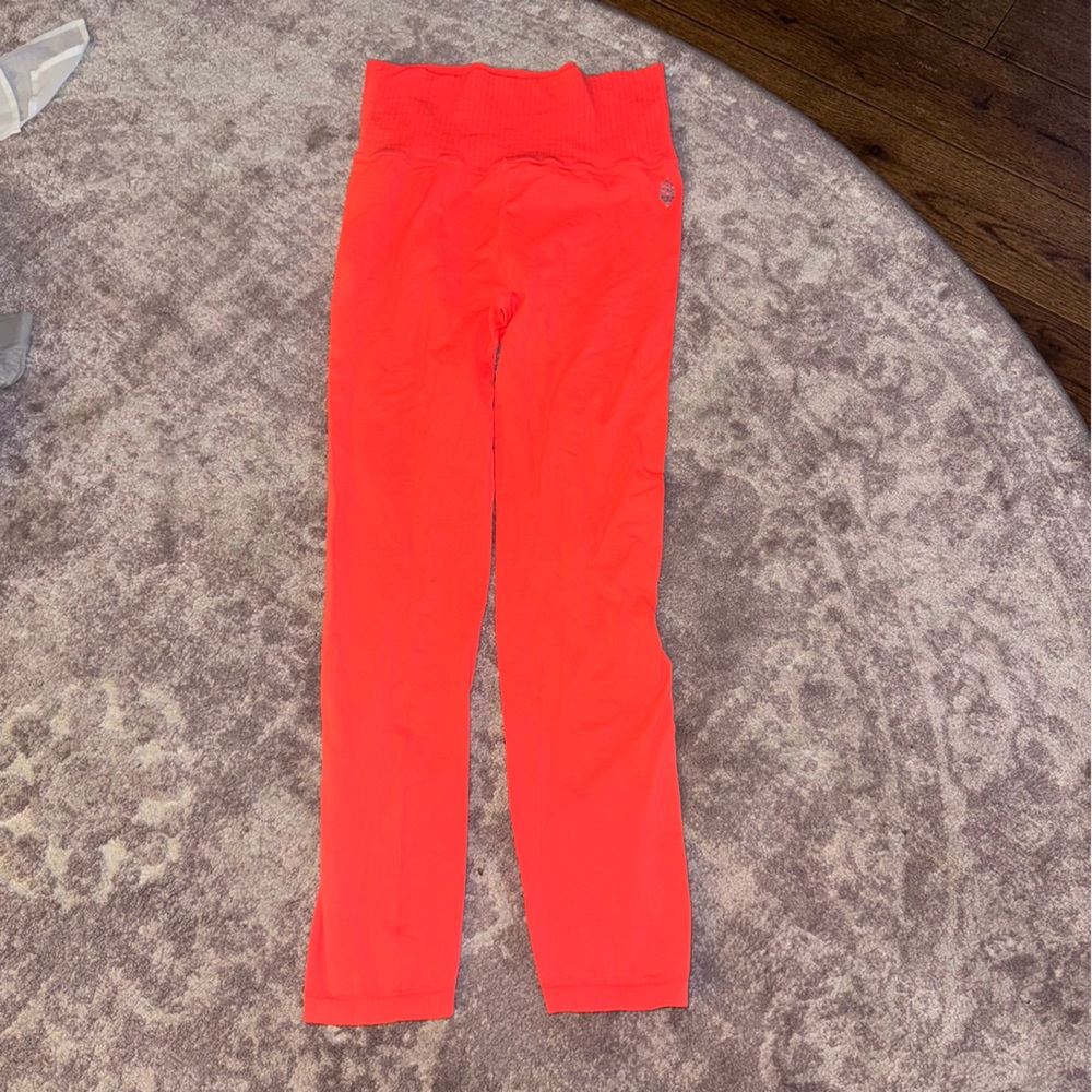 Free People M/L High-Rise 7/8 Length Good Karma
Leggings- Neon Coral Orange - Picture 7 of 10